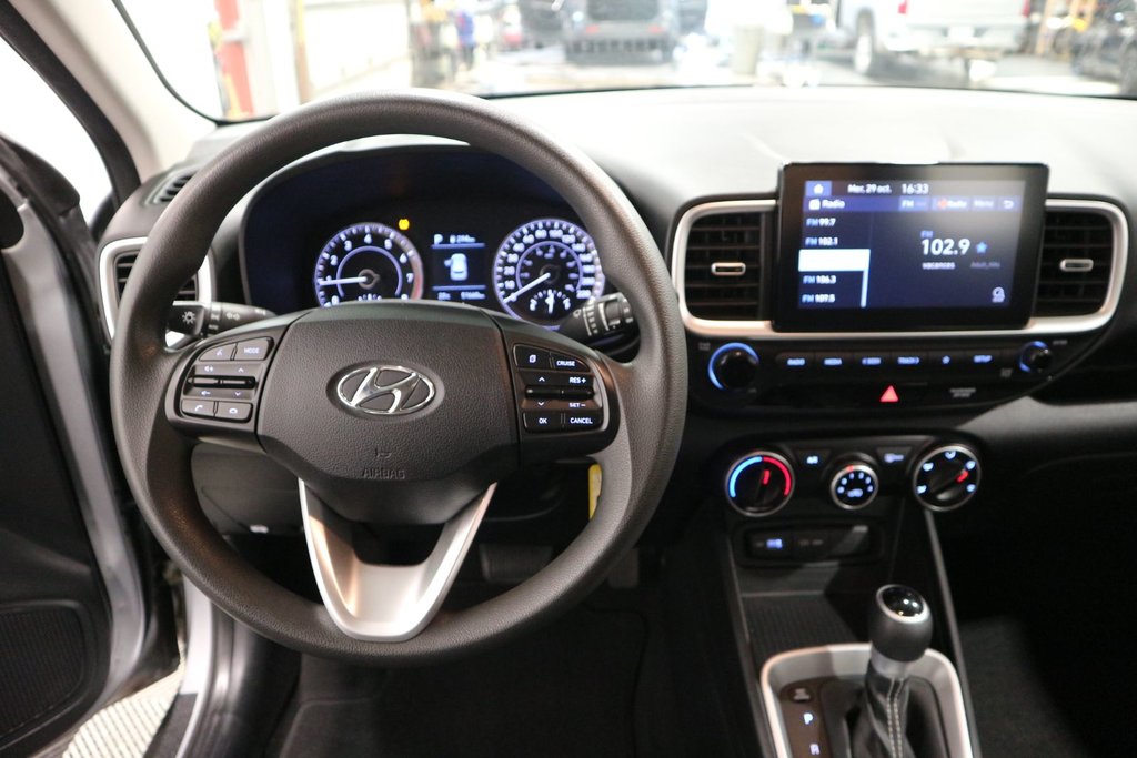 Hyundai Venue Essential*JAMAIS ACCIDENTÉ* 2022 à Québec, Québec - 15 - w1024h768px