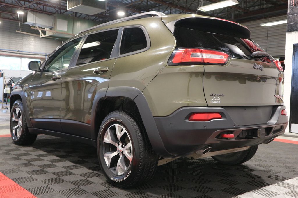 2015 Jeep Cherokee Trailhawk*TOIT PANORAMIQUE* in Quebec, Quebec - 6 - w1024h768px