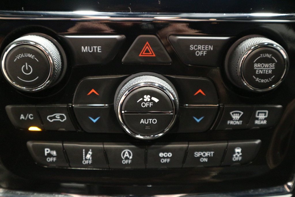 Jeep Grand Cherokee Altitude*TOIT OUVRANT* 2021 à Québec, Québec - 24 - w1024h768px
