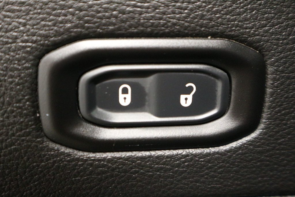 Jeep Wrangler 4xe Unlimited Sahara*CUIR* 2022 à Québec, Québec - 17 - w1024h768px