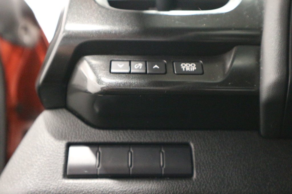 Lexus UX 250h*TOIT PANORAMIQUE* 2019 à Quebec, Québec - 16 - w1024h768px