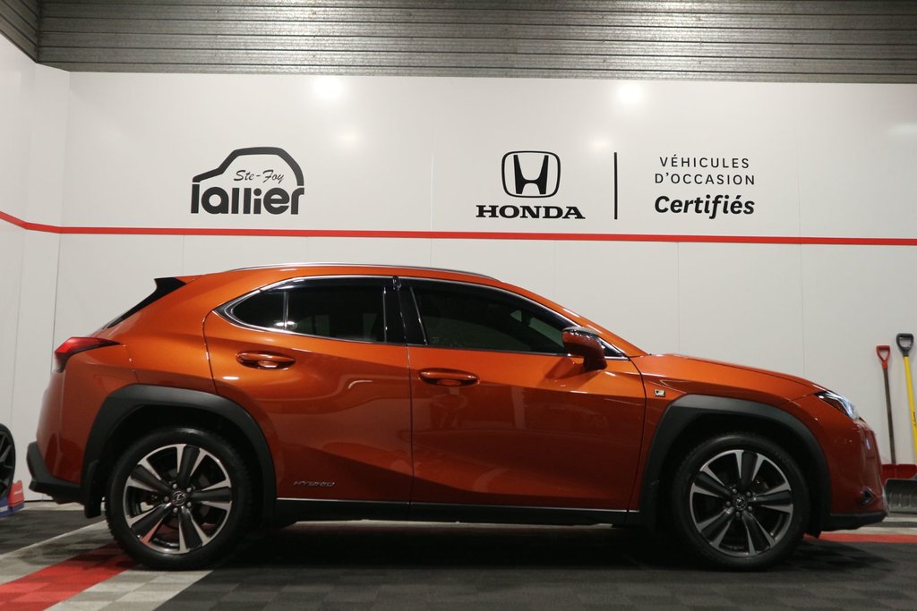 Lexus UX 250h*TOIT PANORAMIQUE* 2019 à Quebec, Québec - 10 - w1024h768px