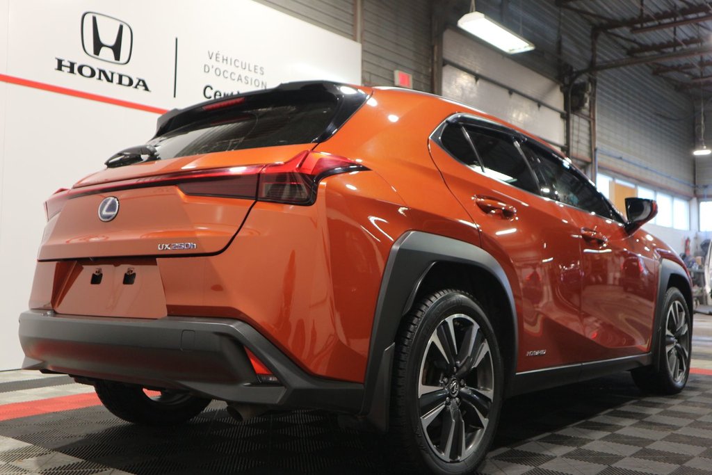 Lexus UX 250h*TOIT PANORAMIQUE* 2019 à Quebec, Québec - 9 - w1024h768px