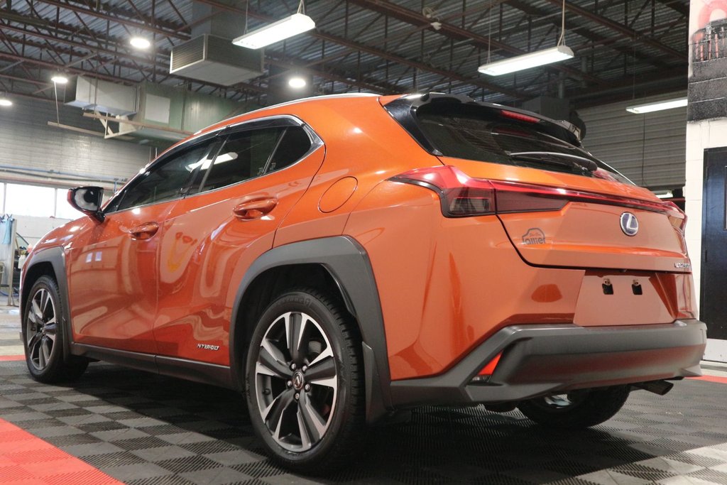 Lexus UX 250h*TOIT PANORAMIQUE* 2019 à Quebec, Québec - 6 - w1024h768px