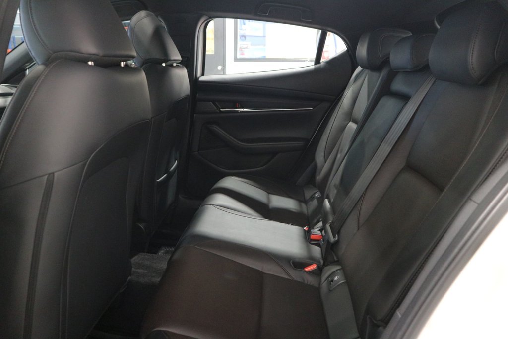 2023 Mazda Mazda3 Sport GT*CUIR* in Quebec, Quebec - 29 - w1024h768px