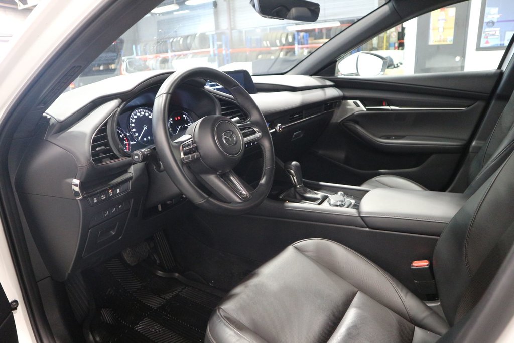 2023 Mazda Mazda3 Sport GT*CUIR* in Quebec, Quebec - 13 - w1024h768px