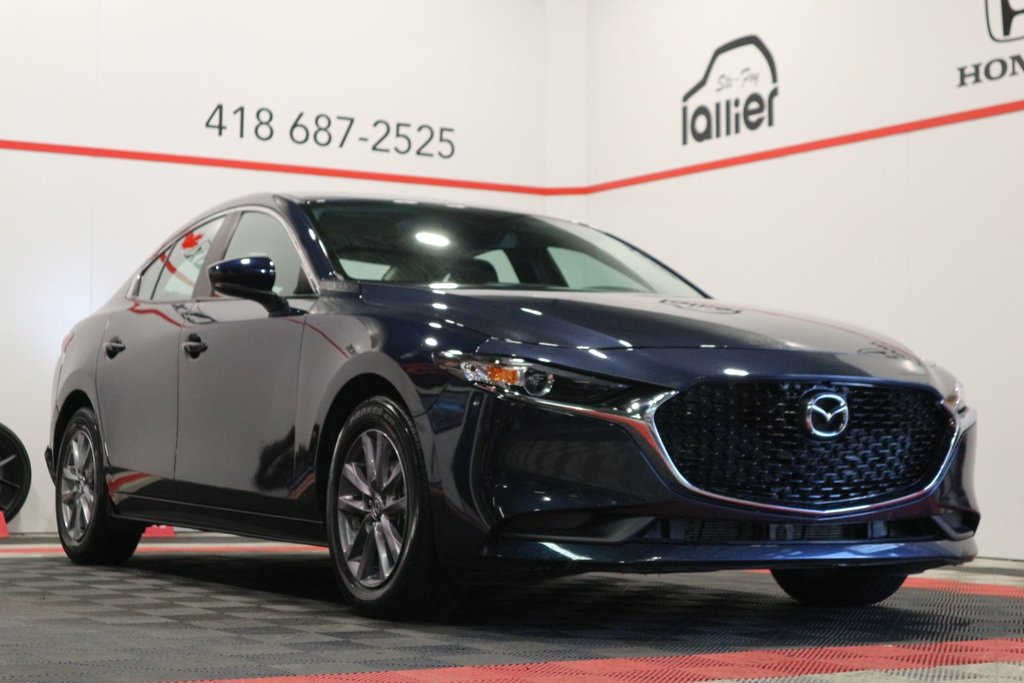 2023 Mazda Mazda3 GX*JAMAIS ACCIDENTÉ* in Quebec, Quebec - 1 - w1024h768px