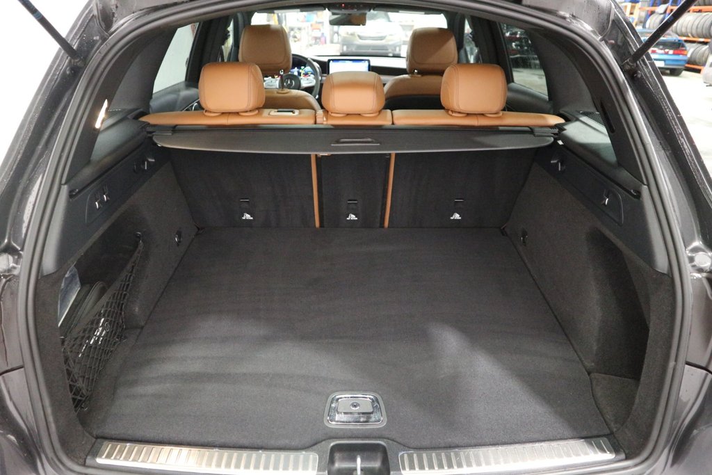 2022 Mercedes-Benz GLC AMG GLC 43*TOIT PANORAMIQUE* in Quebec, Quebec - 30 - w1024h768px