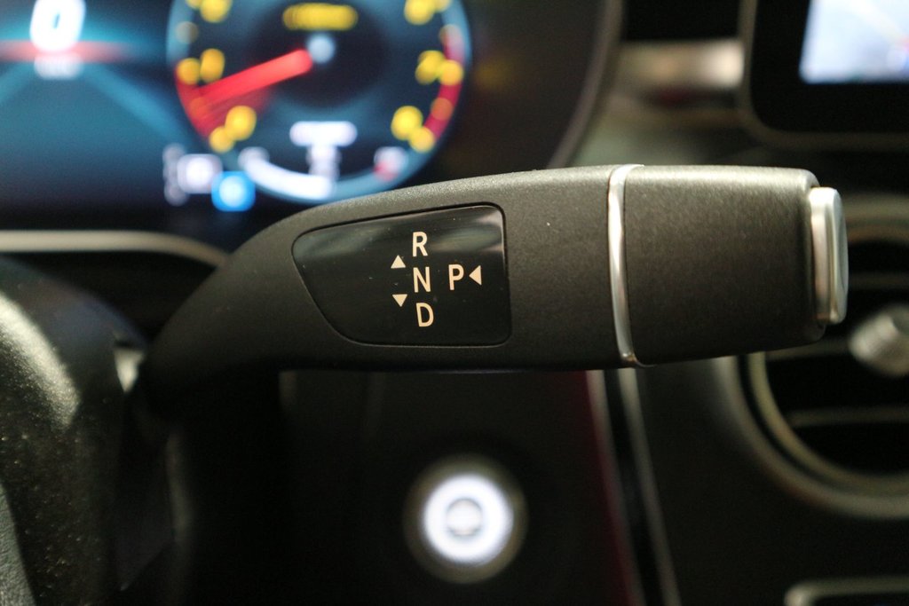 2022 Mercedes-Benz GLC AMG GLC 43*TOIT PANORAMIQUE* in Quebec, Quebec - 28 - w1024h768px