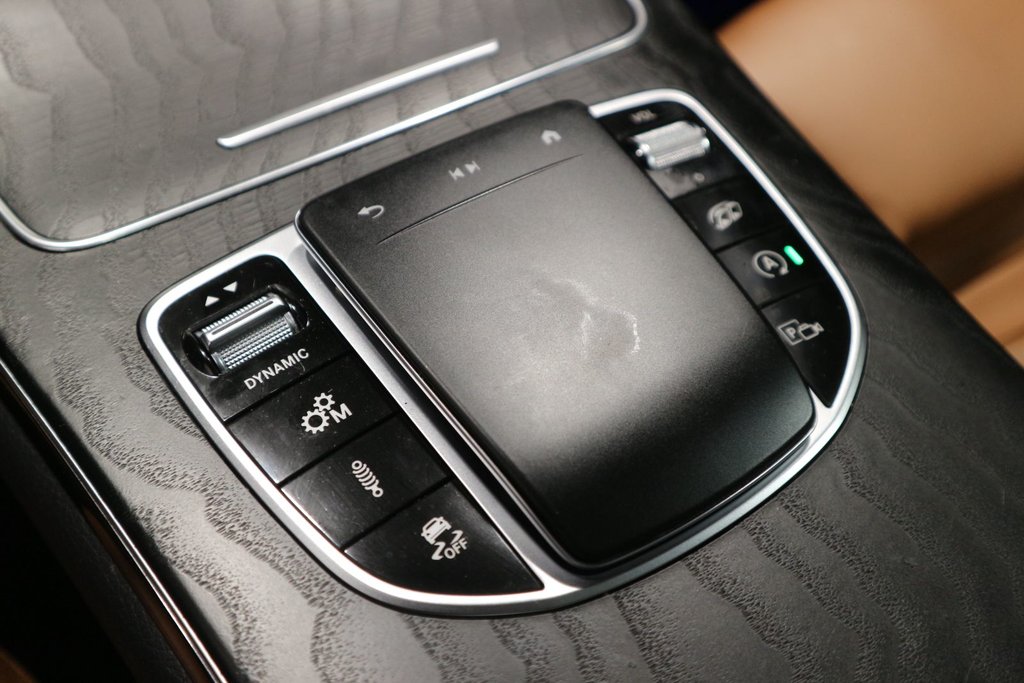 2022 Mercedes-Benz GLC AMG GLC 43*TOIT PANORAMIQUE* in Quebec, Quebec - 27 - w1024h768px