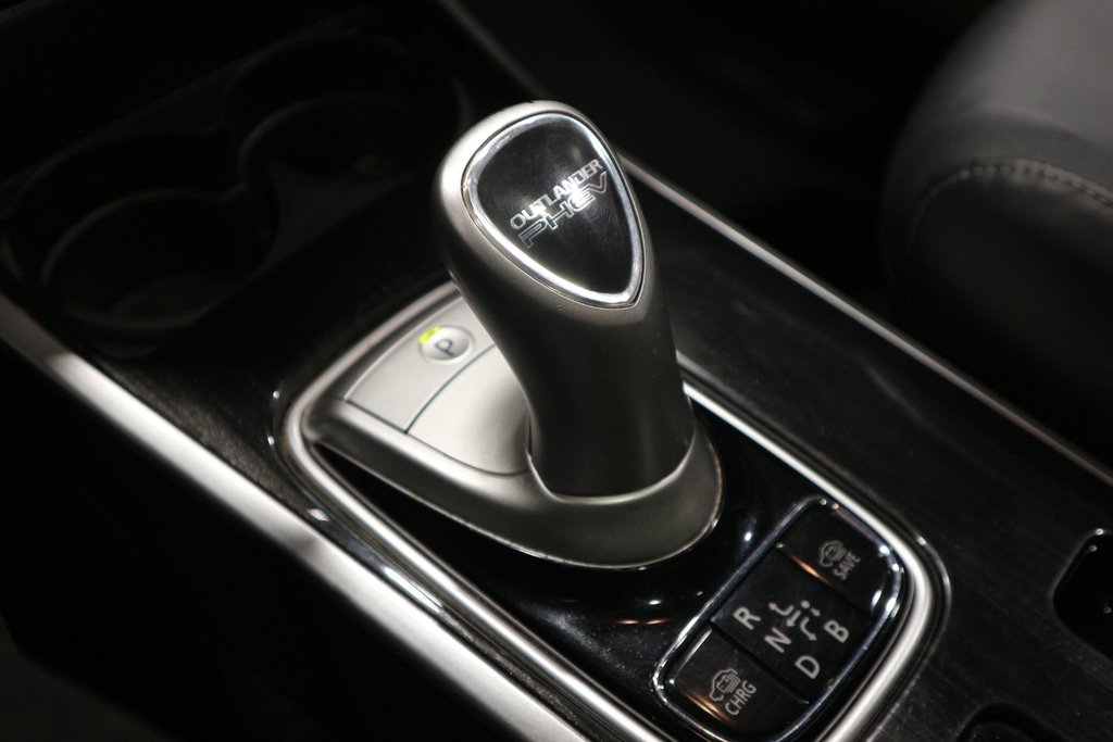 Mitsubishi Outlander PHEV GT*JAMAIS ACCIDENTÉ* 2018 à Québec, Québec - 28 - w1024h768px