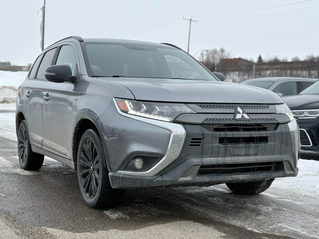 2020 Mitsubishi Outlander Limited*TOIT OUVRANT* in Quebec, Quebec - 1 - w1024h768px