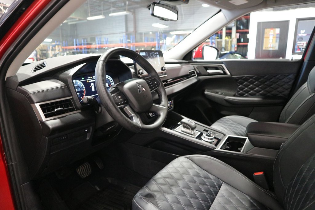 2024 Mitsubishi Outlander SE*BAS KM* in Quebec, Quebec - 13 - w1024h768px