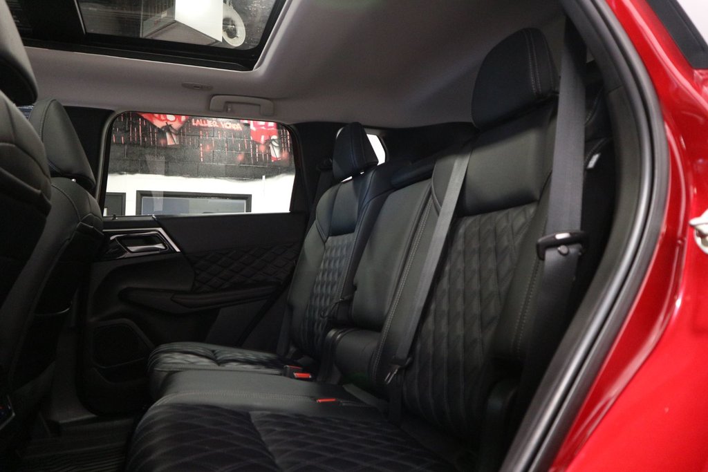 2024 Mitsubishi Outlander SE*BAS KM* in Quebec, Quebec - 28 - w1024h768px