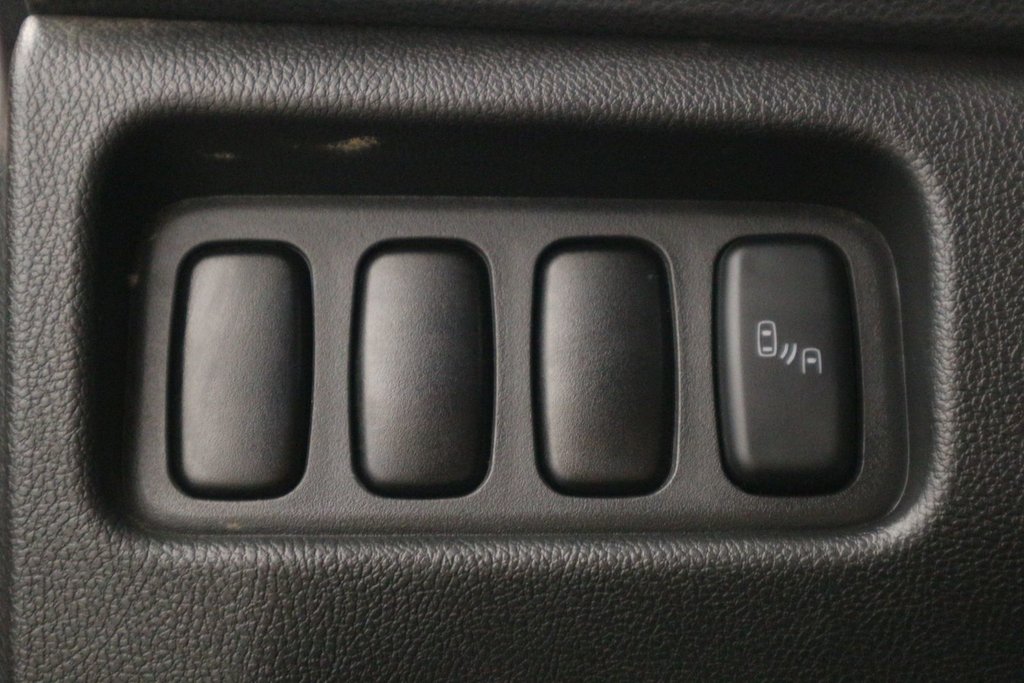 2020 Mitsubishi RVR SEL AWD*JAMAIS ACCIDENTÉ* in Quebec, Quebec - 14 - w1024h768px