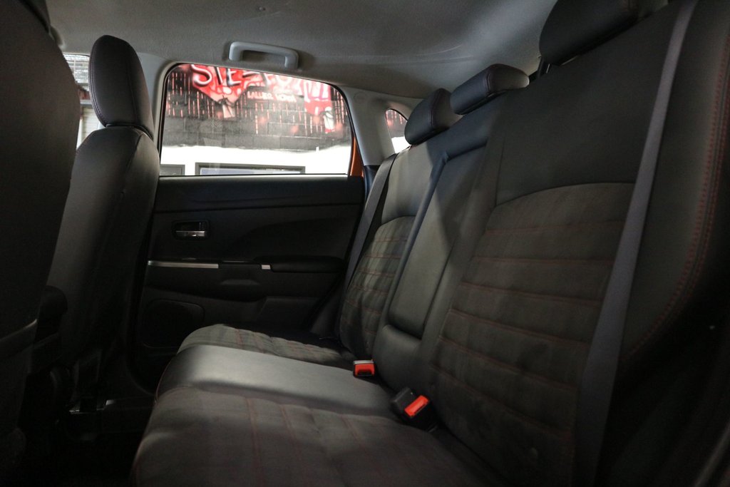 2020 Mitsubishi RVR SEL AWD*JAMAIS ACCIDENTÉ* in Quebec, Quebec - 23 - w1024h768px