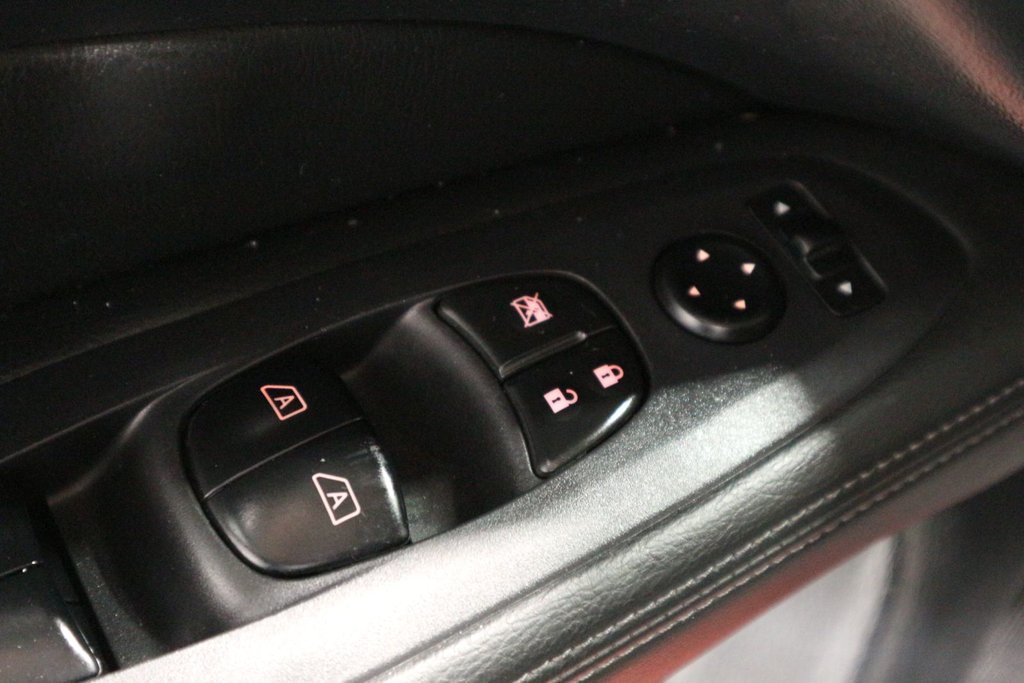 Nissan Pathfinder SV*7 PASSAGERS* 2019 à Quebec, Québec - 15 - w1024h768px