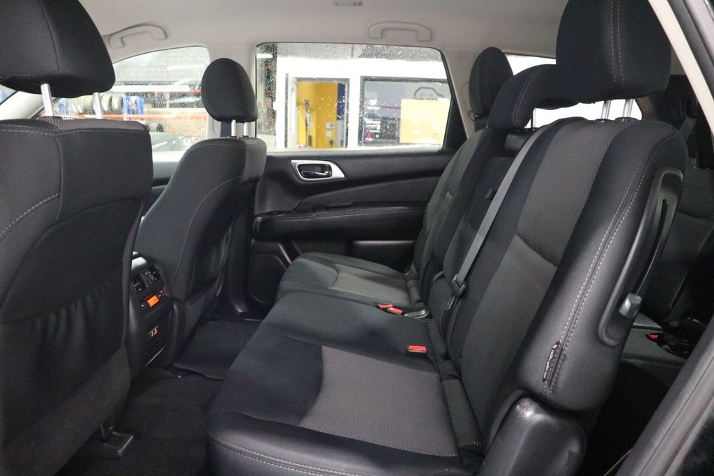Nissan Pathfinder SV*7 PASSAGERS* 2019 à Quebec, Québec - 25 - w1024h768px