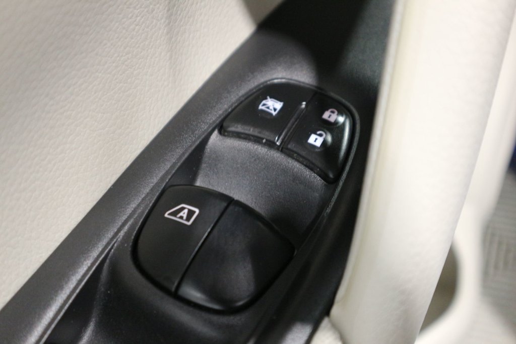 Nissan Qashqai S*JAMAIS ACCIDENTÉ* 2018 à Quebec, Québec - 13 - w1024h768px