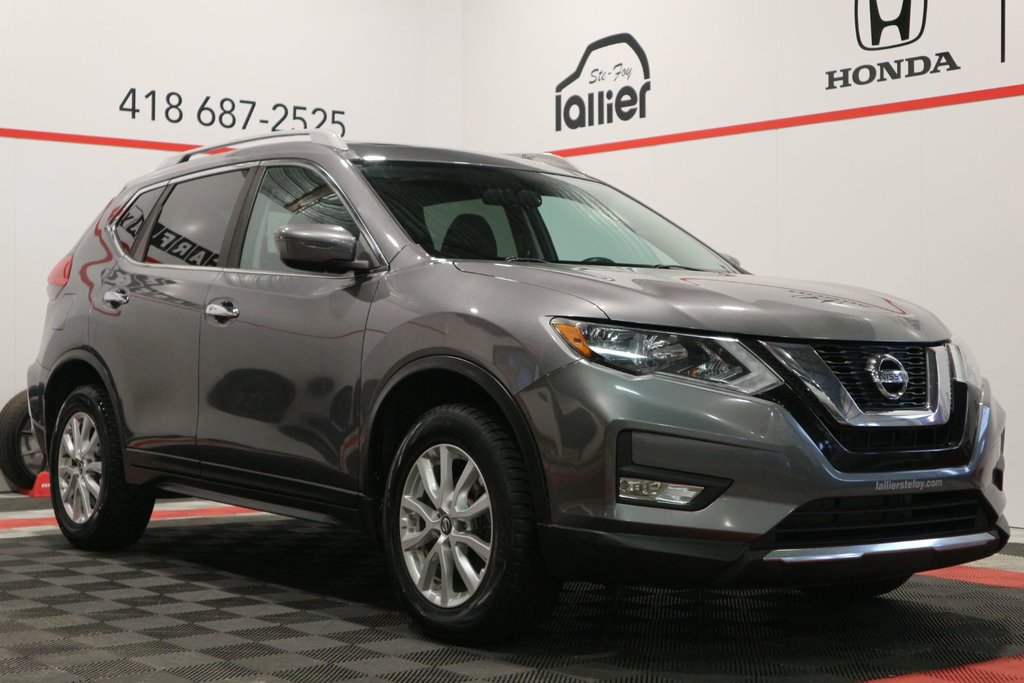 2017 Nissan Rogue SV AWD*TOIT PANORAMIQUE* in Quebec, Quebec - 1 - w1024h768px