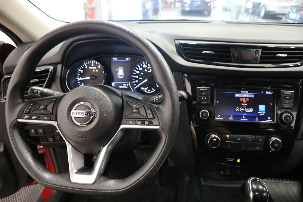 2020 Nissan Rogue SV AWD*TOIT PANORAMIQUE* in Quebec, Quebec - 17 - w1024h768px