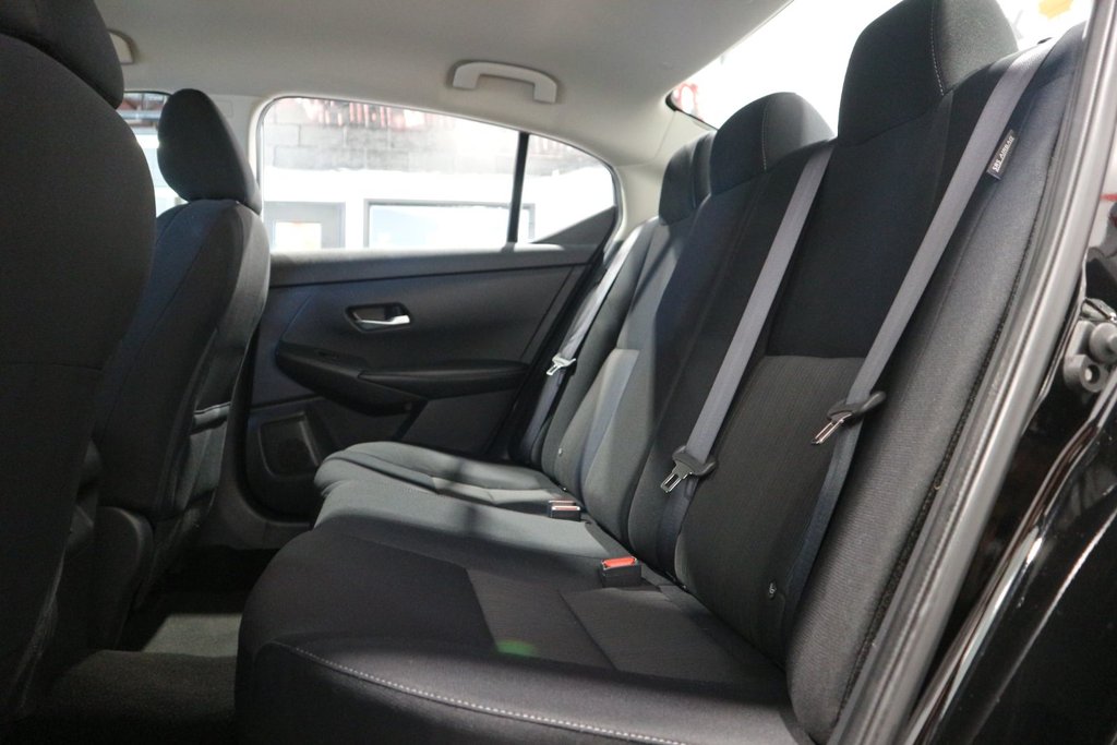 Nissan Sentra SV*JAMAIS ACCIDENTÉ* 2023 à Québec, Québec - 23 - w1024h768px
