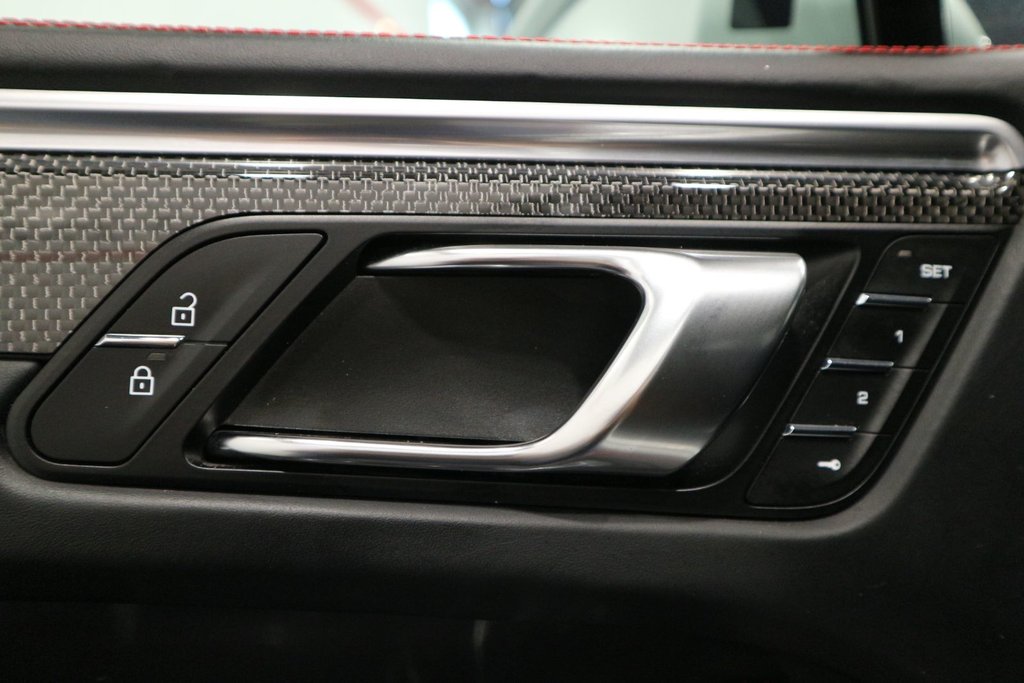 Porsche Macan GTS*TOIT PANORAMIQUE* 2021 à Quebec, Québec - 17 - w1024h768px