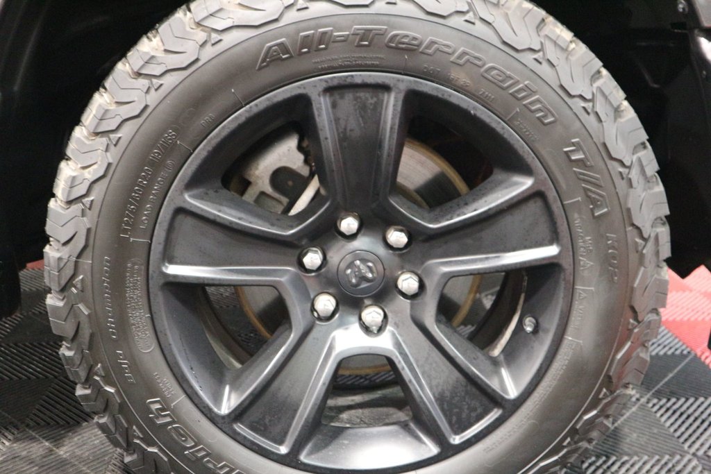 Ram 1500 Big Horn*JAMAIS ACCIDENTÉ* 2020 à Quebec, Québec - 11 - w1024h768px