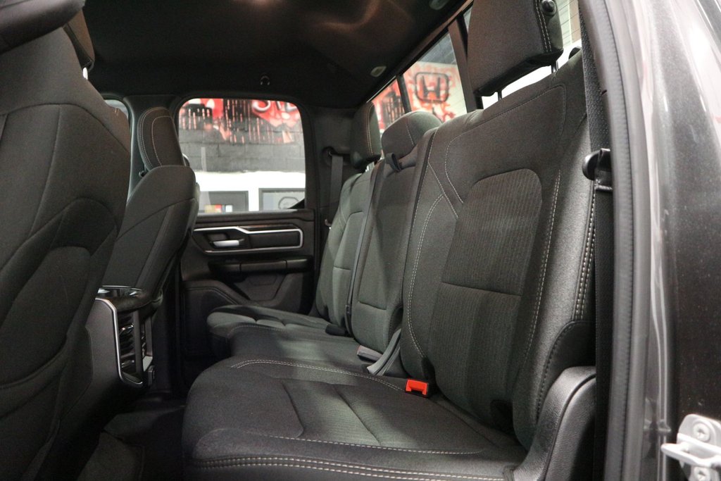 Ram 1500 Big Horn*JAMAIS ACCIDENTÉ* 2020 à Quebec, Québec - 25 - w1024h768px