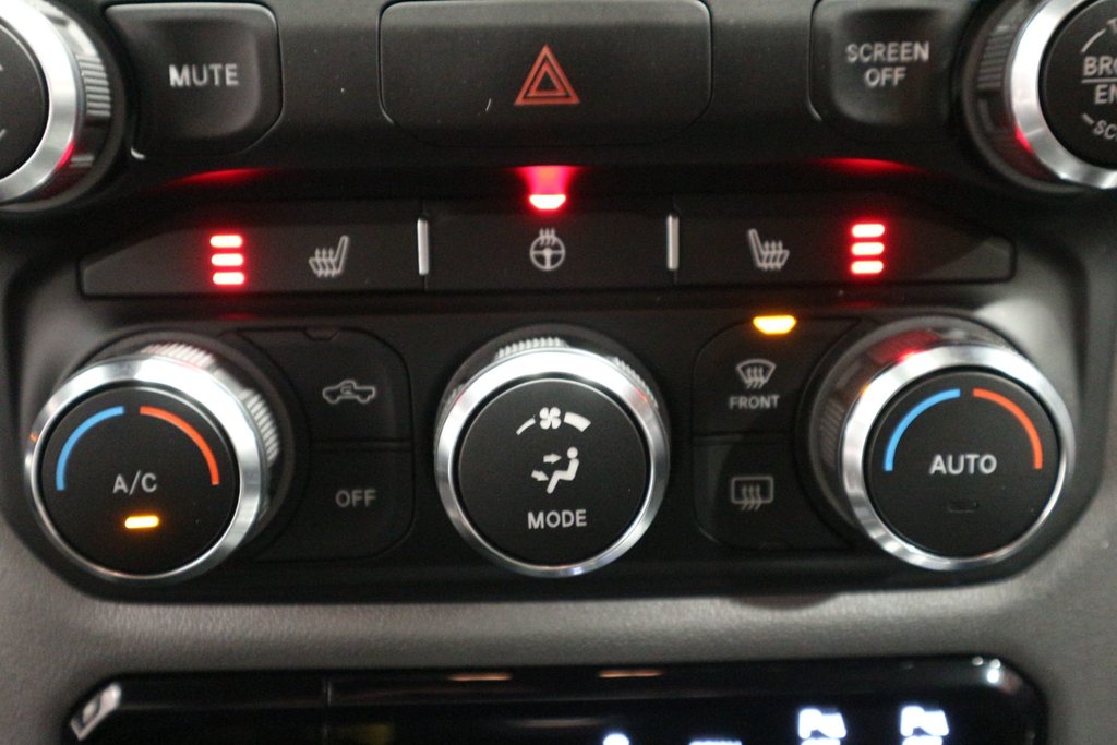 Ram 1500 Big Horn*JAMAIS ACCIDENTÉ* 2020 à Quebec, Québec - 22 - w1024h768px