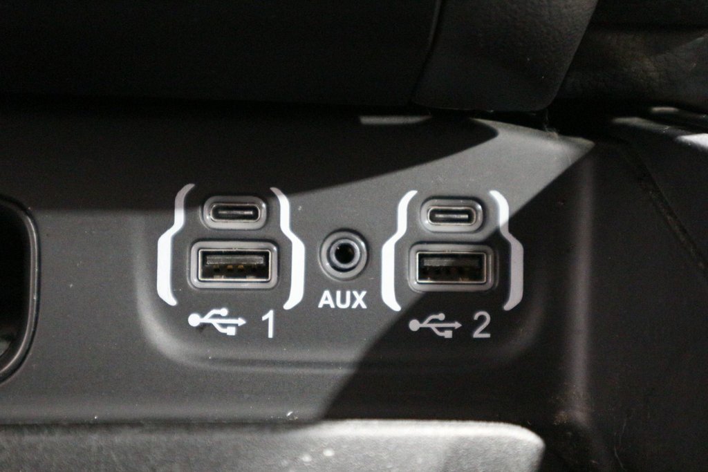 Ram 1500 Sport*CREWCAB* 2021 à Quebec, Québec - 28 - w1024h768px