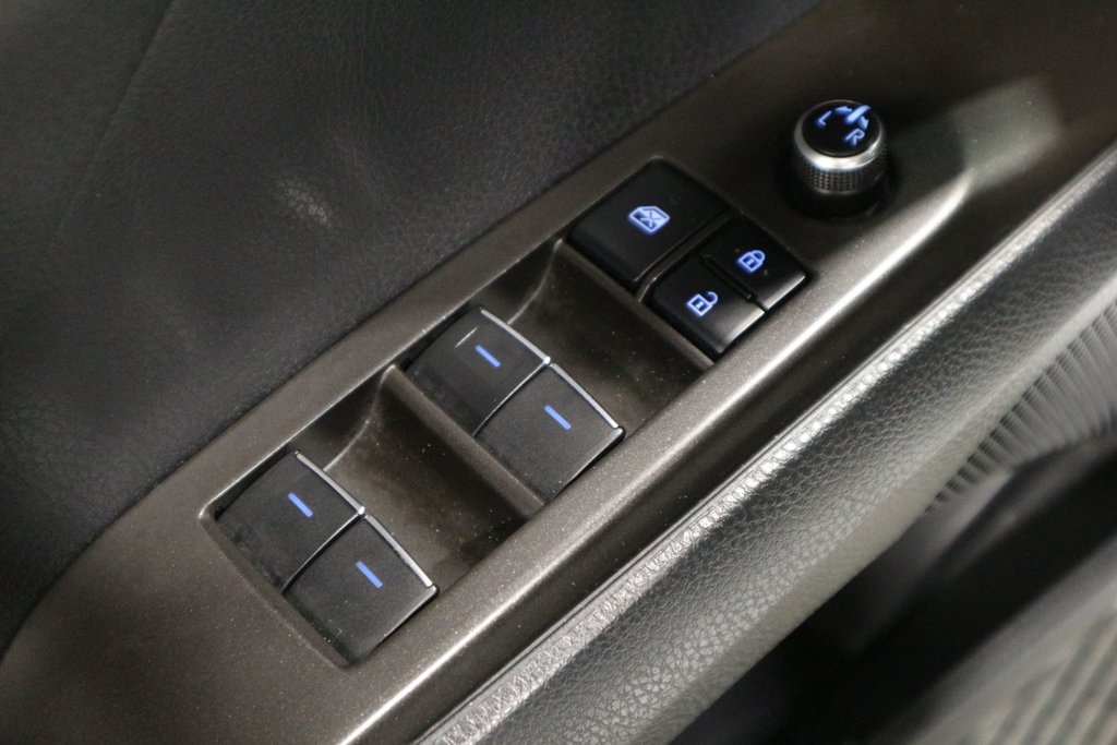 Toyota Camry Hybrid XSE*CUIR* 2021 à Quebec, Québec - 16 - w1024h768px