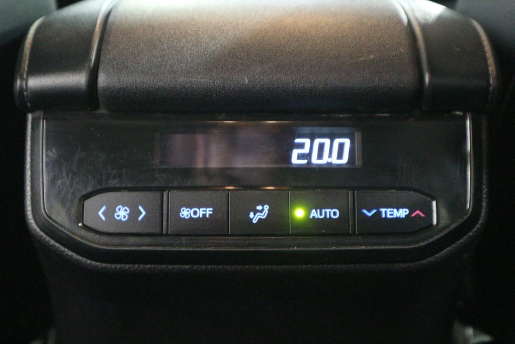 Toyota Highlander XLE*TOIT OUVRANT* 2022 à Québec, Québec - 26 - w1024h768px