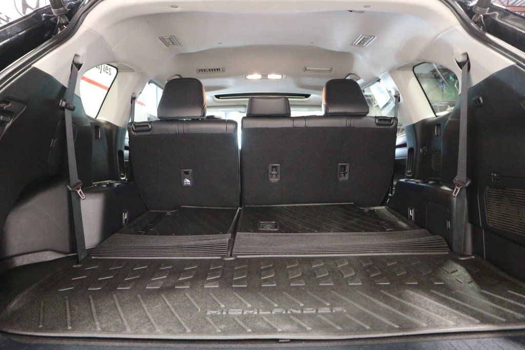 Toyota Highlander XLE*TOIT OUVRANT* 2022 à Québec, Québec - 27 - w1024h768px