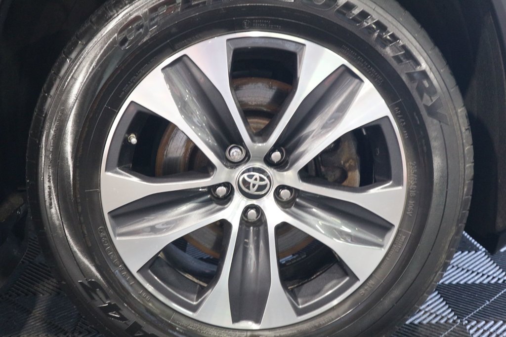 Toyota Highlander XLE*TOIT OUVRANT* 2022 à Québec, Québec - 11 - w1024h768px