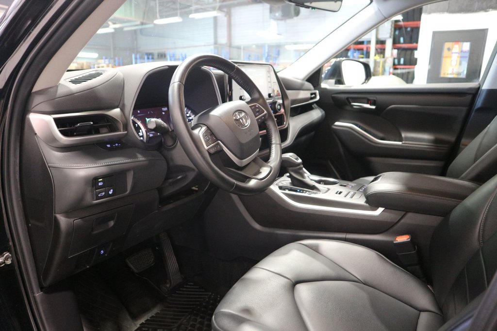 Toyota Highlander XLE*TOIT OUVRANT* 2022 à Québec, Québec - 13 - w1024h768px