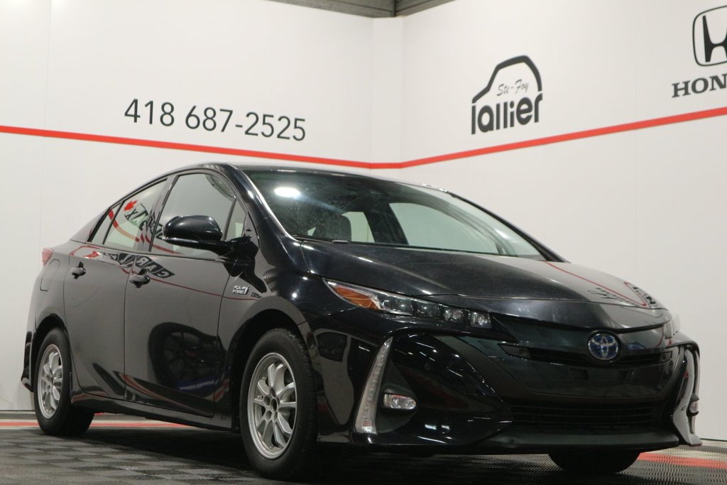 2020 Toyota Prius Prime LE*JAMAIS ACCIDENTÉ* in Quebec, Quebec - 1 - w1024h768px
