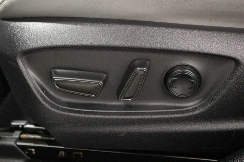 2020 Toyota Prius Prime LE*JAMAIS ACCIDENTÉ* in Quebec, Quebec - 13 - w1024h768px