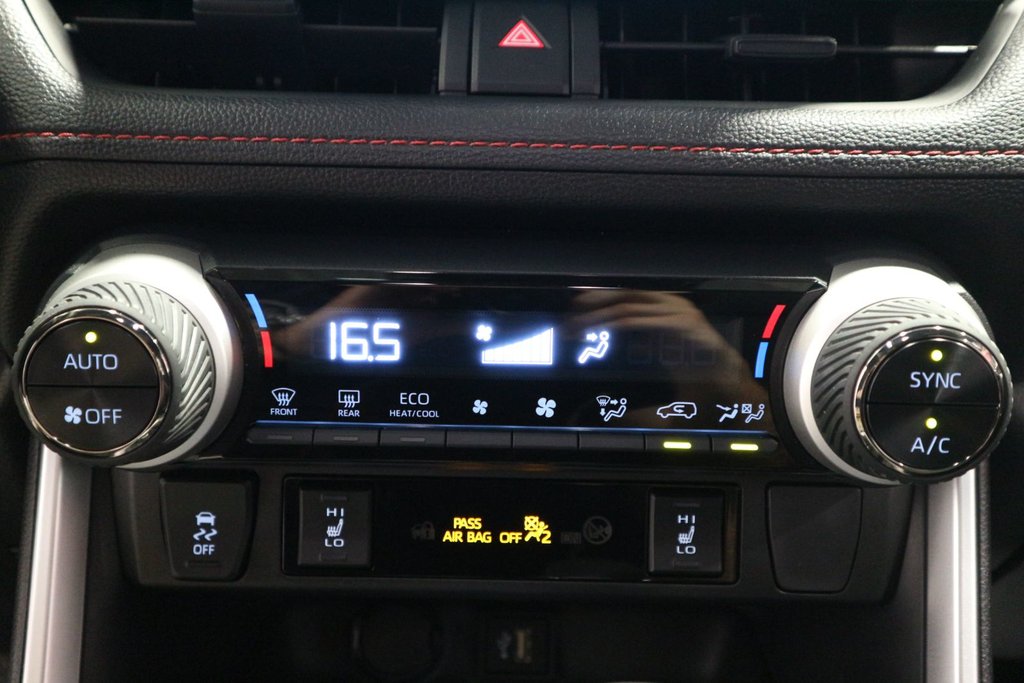 2024 Toyota RAV4 Prime SE*TOIT OUVRANT* in Quebec, Quebec - 26 - w1024h768px