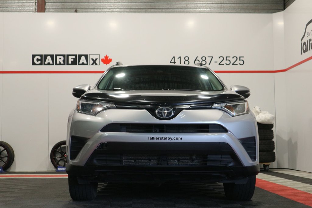 2017 Toyota RAV4 LE AWD*JAMAIS ACCIDENTÉ* in Quebec, Quebec - 3 - w1024h768px