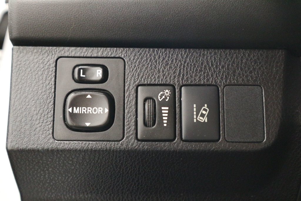 2017 Toyota RAV4 LE AWD*JAMAIS ACCIDENTÉ* in Quebec, Quebec - 14 - w1024h768px