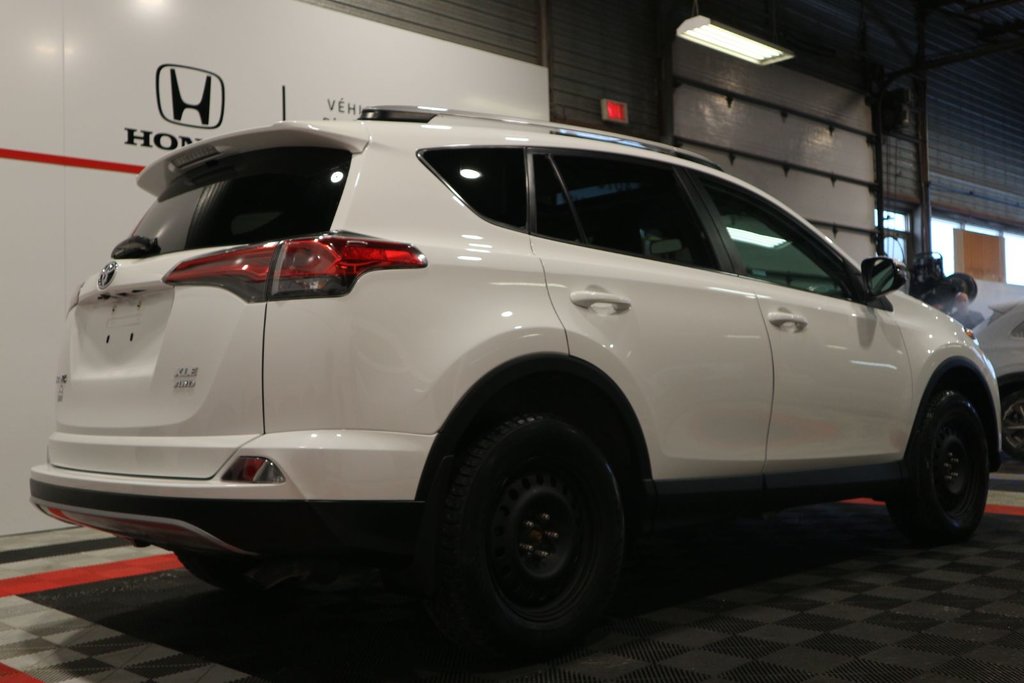 2018 Toyota RAV4 XLE*TOIT OUVRANT* in Quebec, Quebec - 9 - w1024h768px