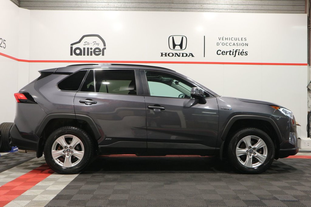 Toyota RAV4 Hybrid XLE*JAMAIS ACCIDENTÉ* 2019 à Québec, Québec - 10 - w1024h768px