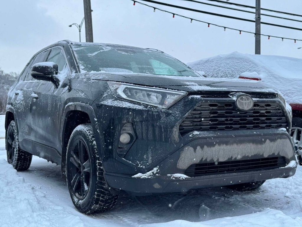 Toyota RAV4 XLE AWD*CUIR* 2020 à Québec, Québec - 1 - w1024h768px