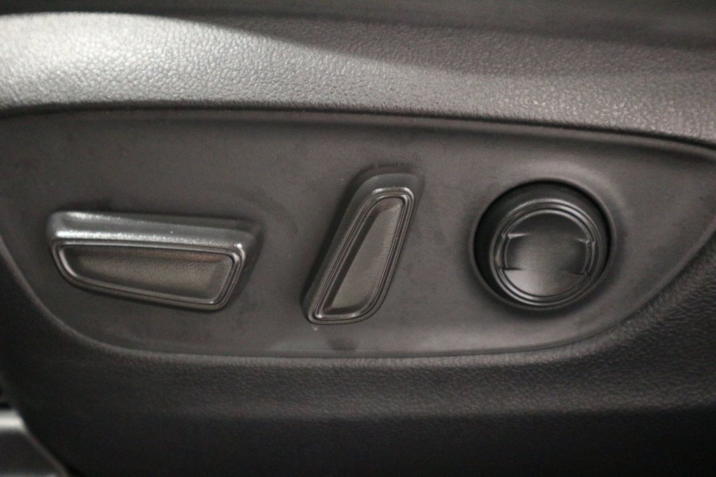 Toyota RAV4 Hybrid Limited*4X4* 2021 à Quebec, Québec - 15 - w1024h768px