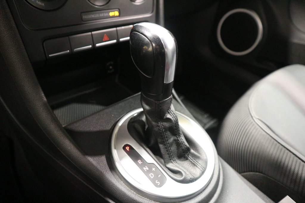 Volkswagen Beetle Convertible Trendline+*JAMAIS ACCIDENTÉ* 2015 à Quebec, Québec - 21 - w1024h768px