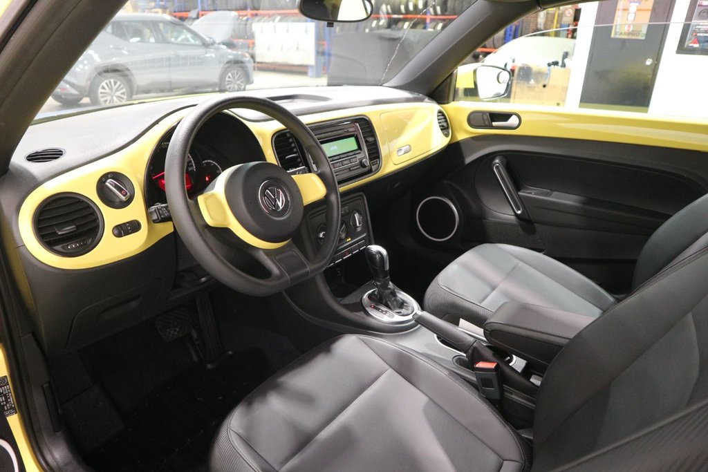 Volkswagen Beetle Convertible Trendline+*JAMAIS ACCIDENTÉ* 2015 à Quebec, Québec - 12 - w1024h768px