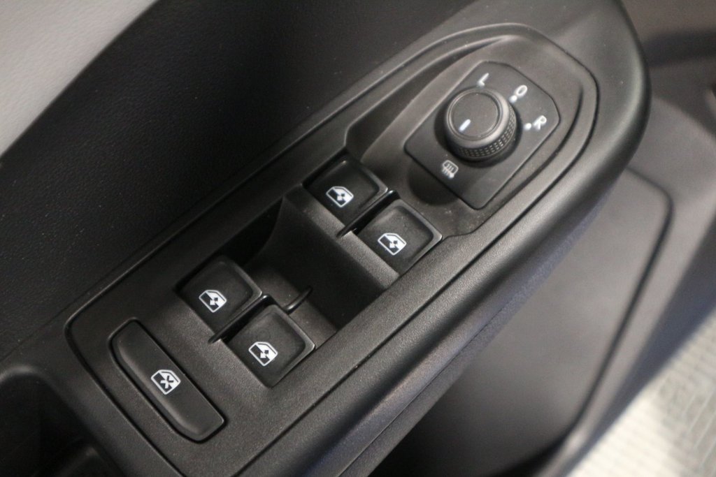 2022 Volkswagen Taos Comfortline*TOIT PANORAMIQUE* in Quebec, Quebec - 16 - w1024h768px