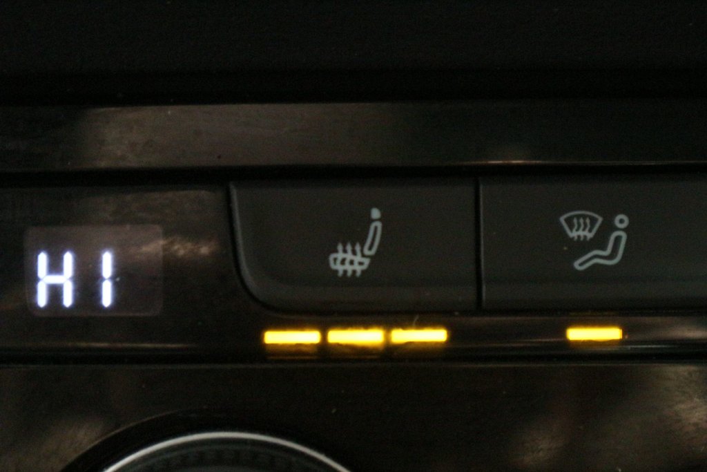 2022 Volkswagen Taos Comfortline*TOIT PANORAMIQUE* in Quebec, Quebec - 24 - w1024h768px