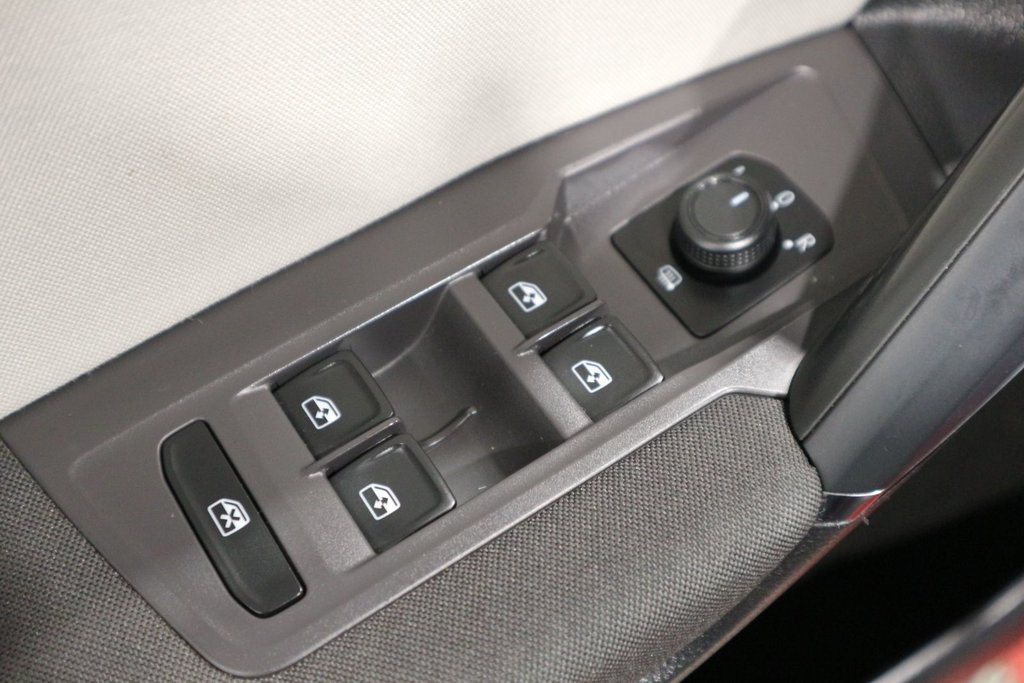 Volkswagen Tiguan Trendline*4X4* 2018 à Quebec, Québec - 13 - w1024h768px